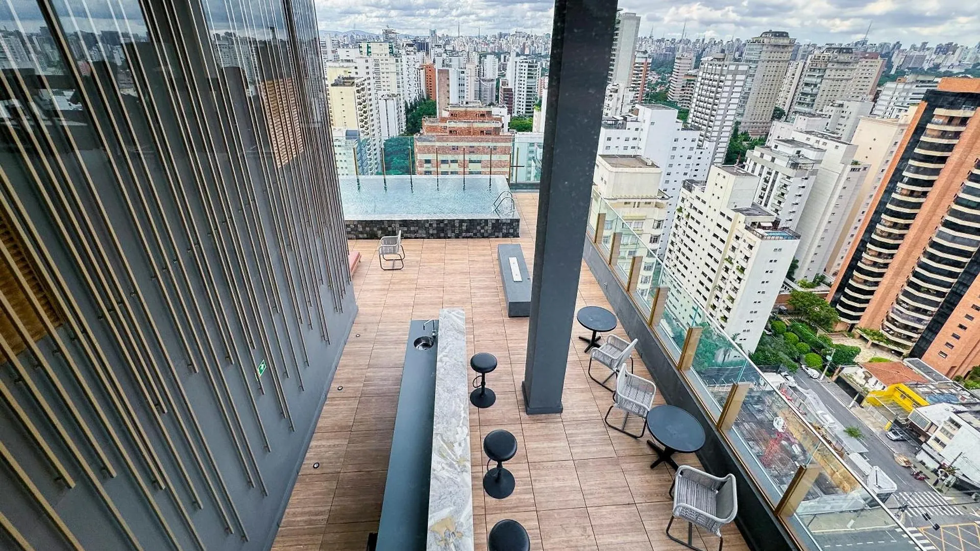 Apartment Studio Inteligente Com Alexa E Blackout Total Doru Sao Paulo